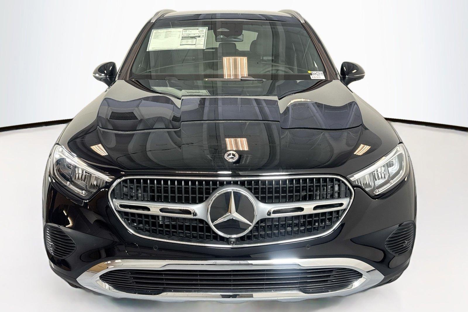 New 2026 Black Mercedes-Benz GLC 300 image 2