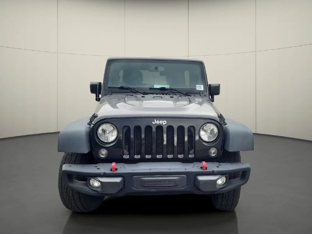 Used 2015 Black Jeep Unlimited Rubicon image 2
