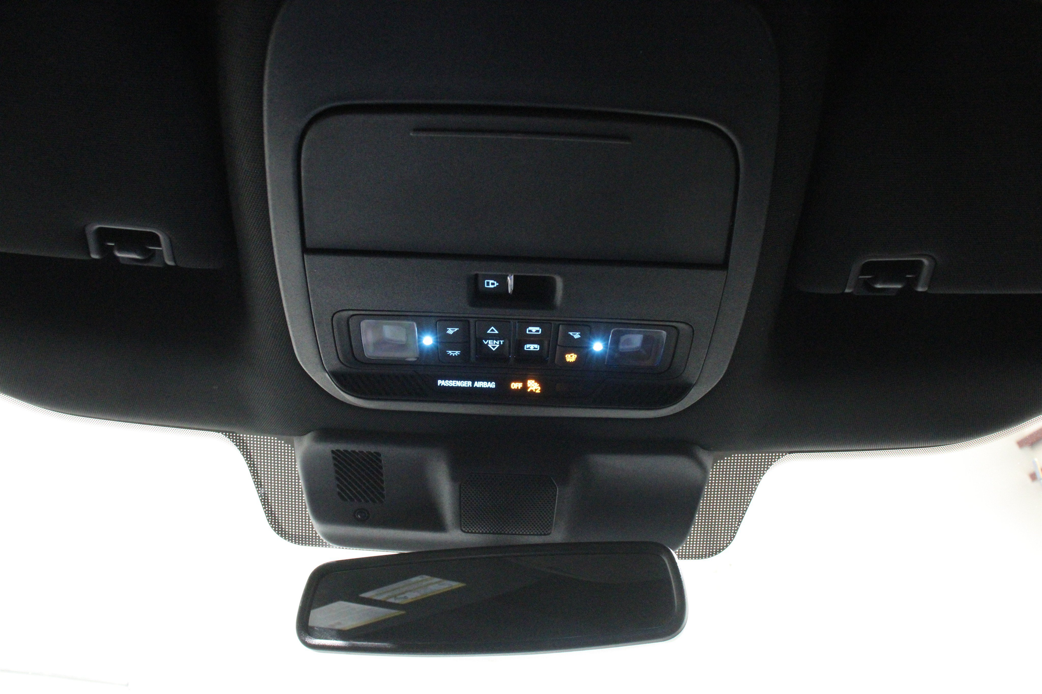 Used 2022 Space White Metallic Ford XLT image 22
