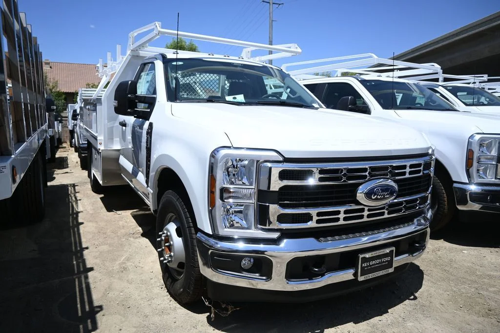 New 2026 White Ford XL image 1