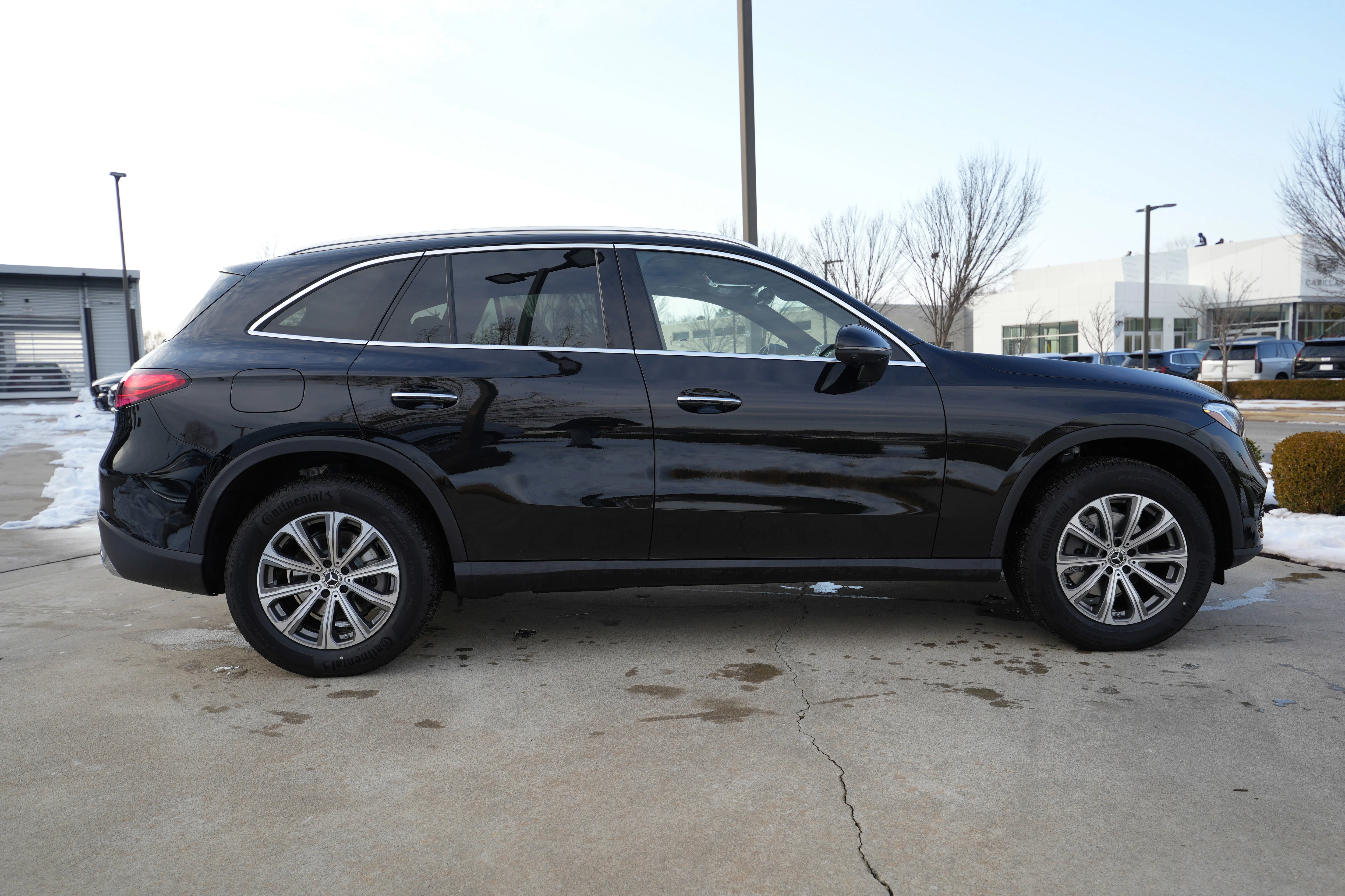New 2026 OBSIDIAN BLACK Mercedes-Benz GLC 300 image 9
