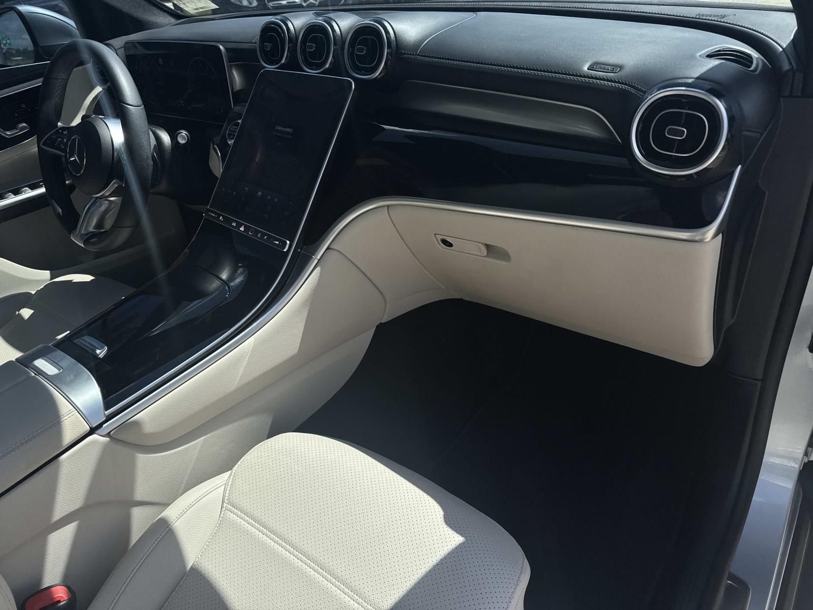 Certified Used 2023 Silver Mercedes-Benz GLC 300 image 13