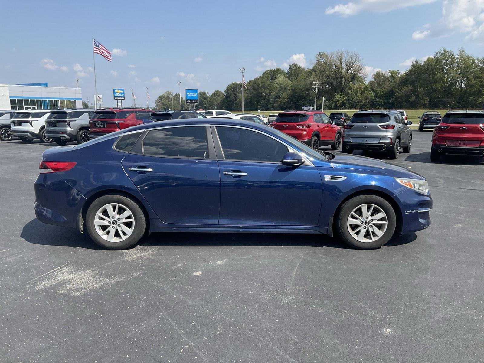 Used 2017 Horizon Blue Kia LX image 5