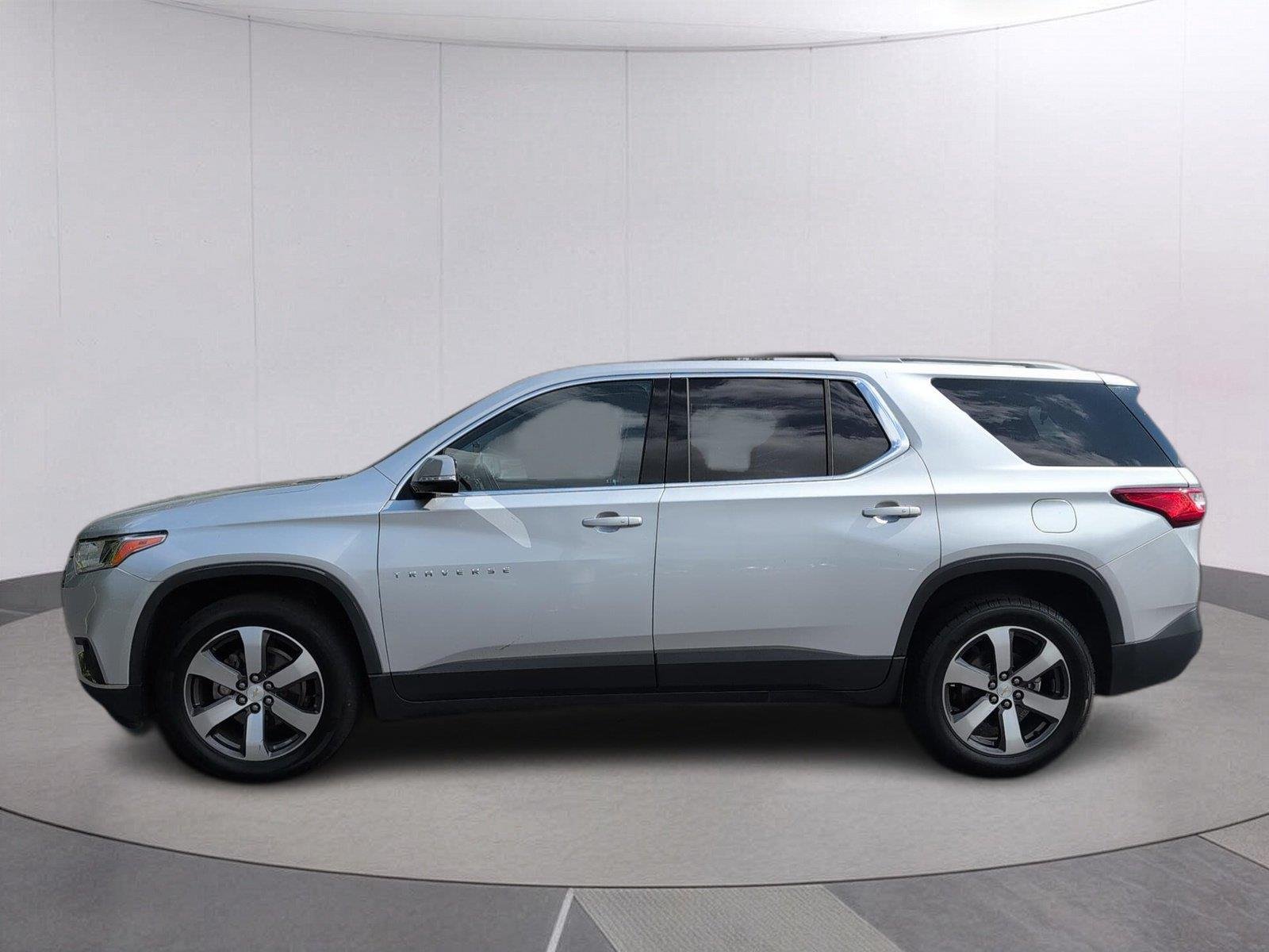 Used 2018 Chevrolet Traverse 3LT with VIN 1GNERHKWXJJ126381 for sale in Hattiesburg, MS