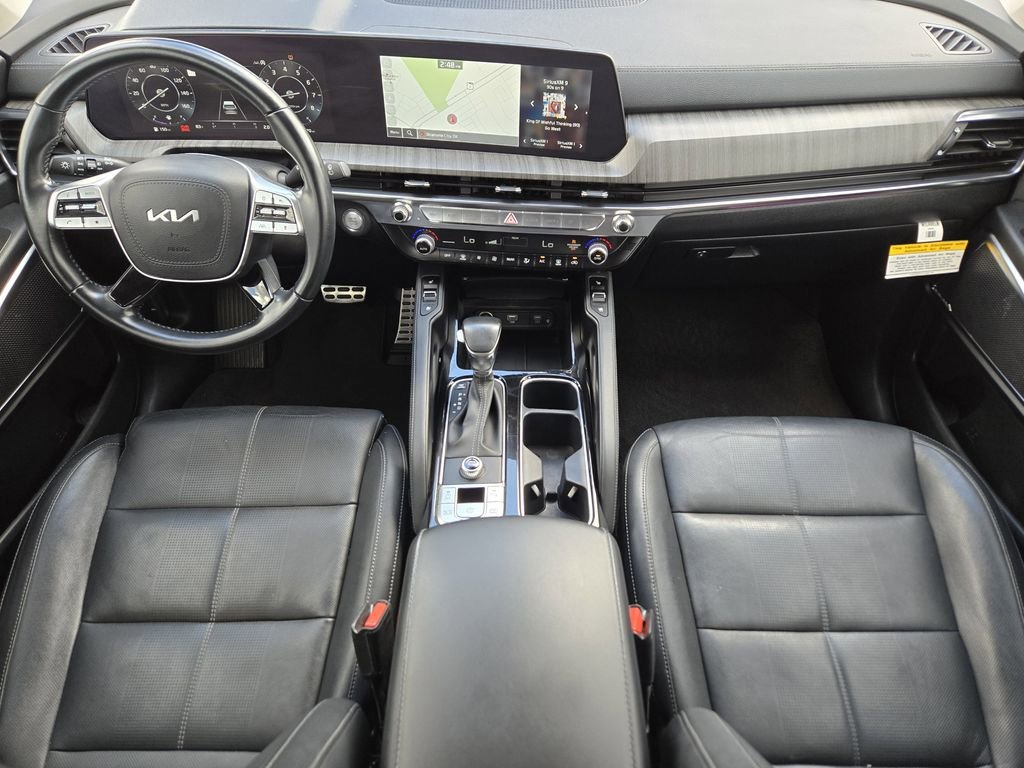 Used 2024 Silver Kia SX image 23