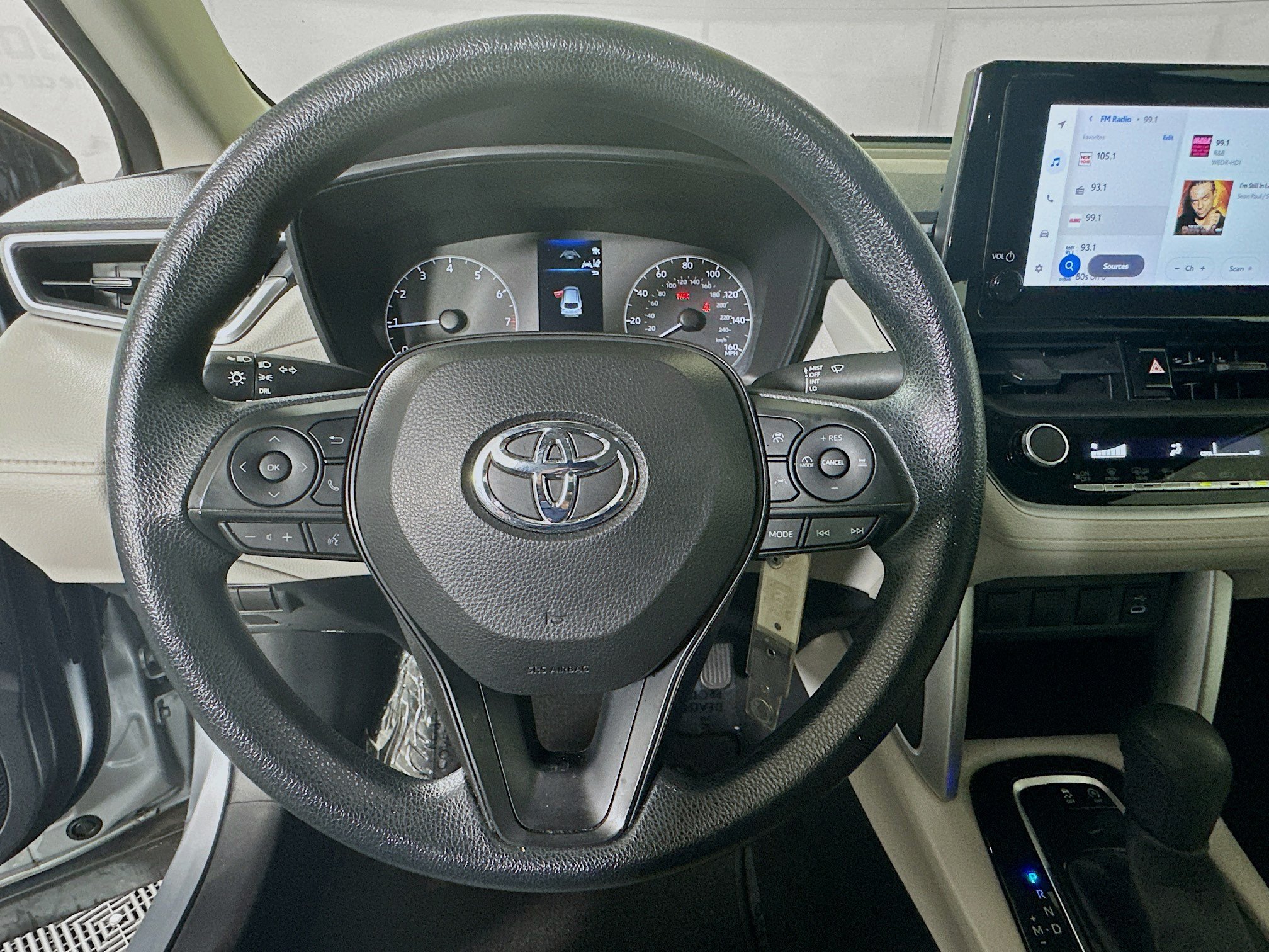 Used 2023 Silver Toyota L image 15