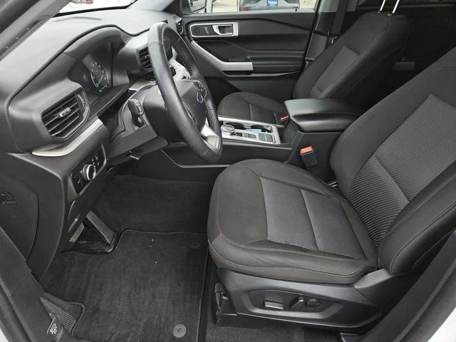 Used 2024 White Metallic Ford XLT image 27