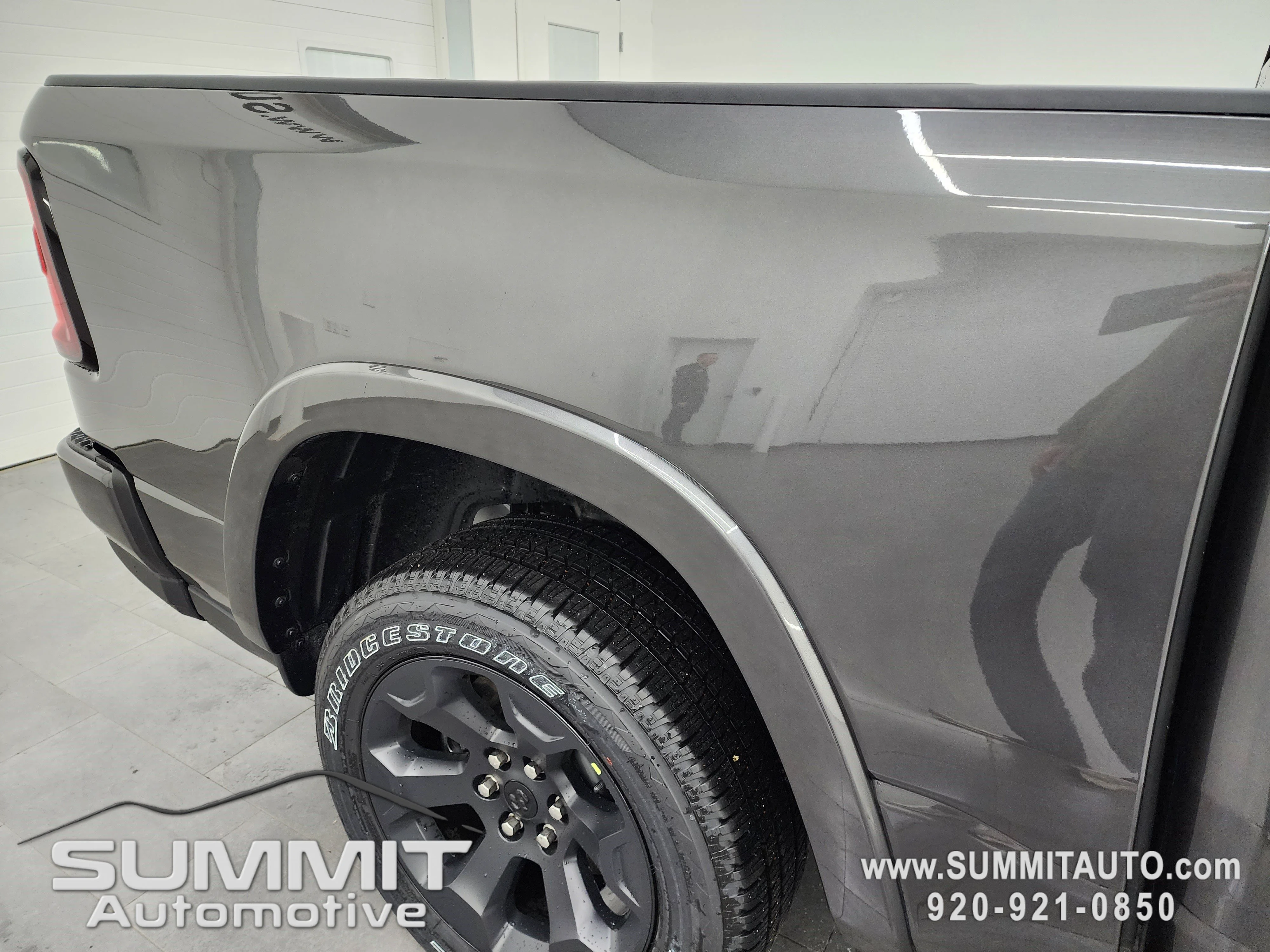 New 2026 Granite Crystal Metallic Clear-Coat Exterior Paint RAM Big Horn/Lone Star image 28