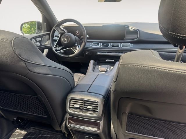 Certified Used 2025 Obsidian Black Metallic Mercedes-Benz GLS 450 image 17