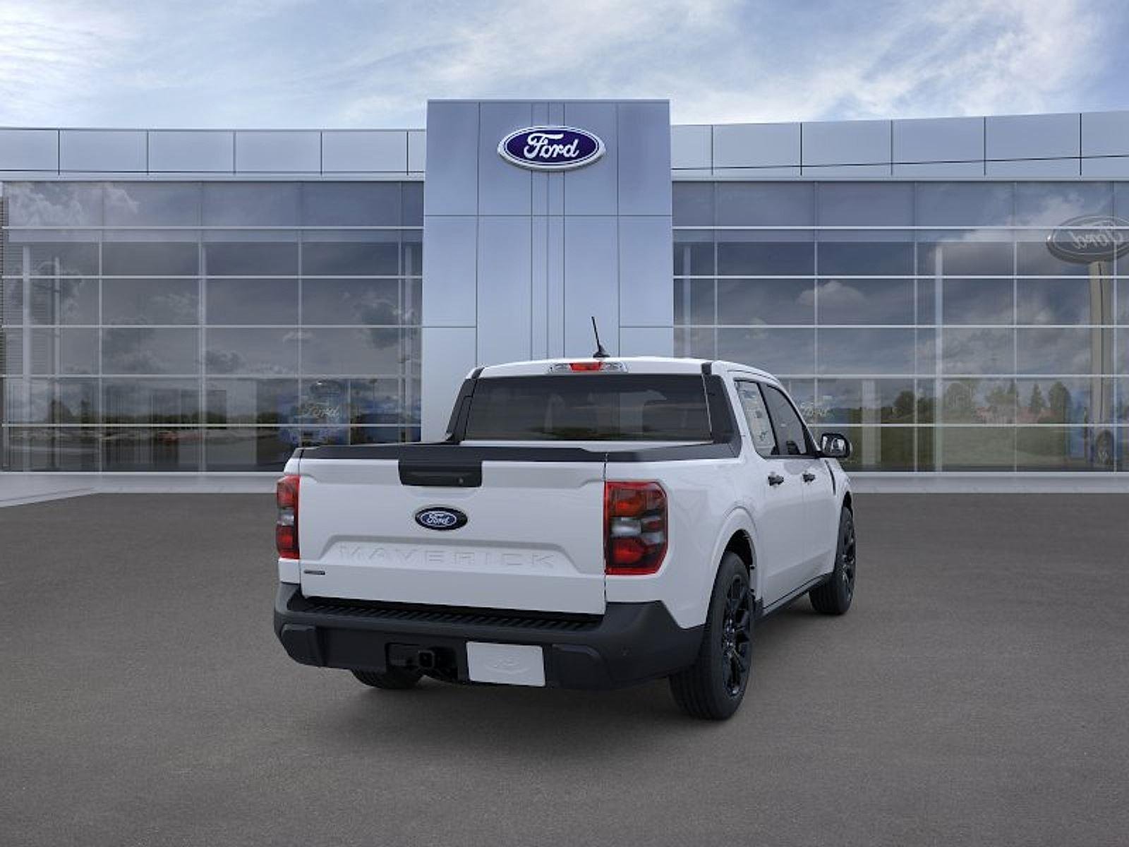 New 2026 Space White Metallic Ford XLT image 8