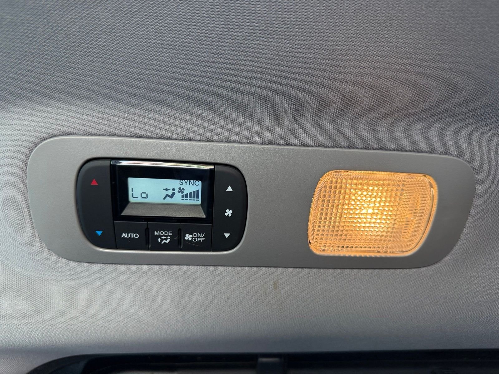 2024 Honda Odyssey EX-L - Photo 38