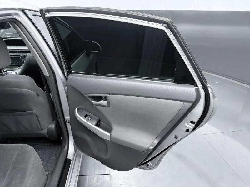 Used 2011 Silver Toyota Two Hatchback 4D image 11