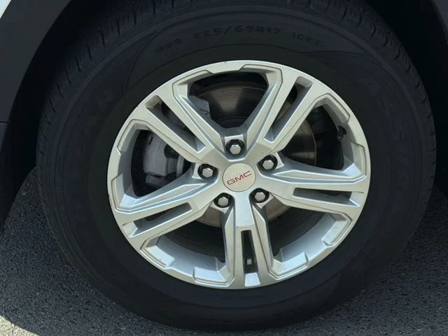 Used 2024 White GMC SLE image 16
