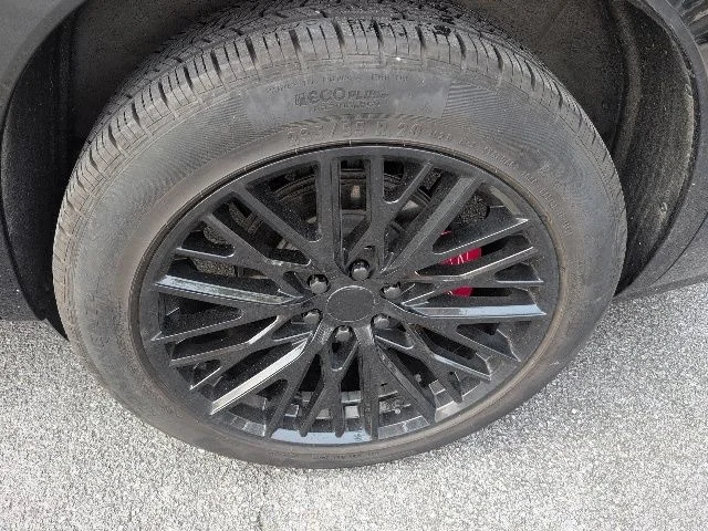 Used 2020 Black Cadillac Sport image 5