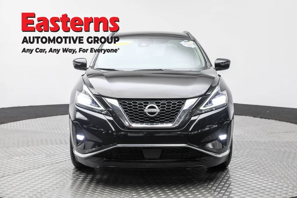 Used 2023 Black Nissan SV image 2