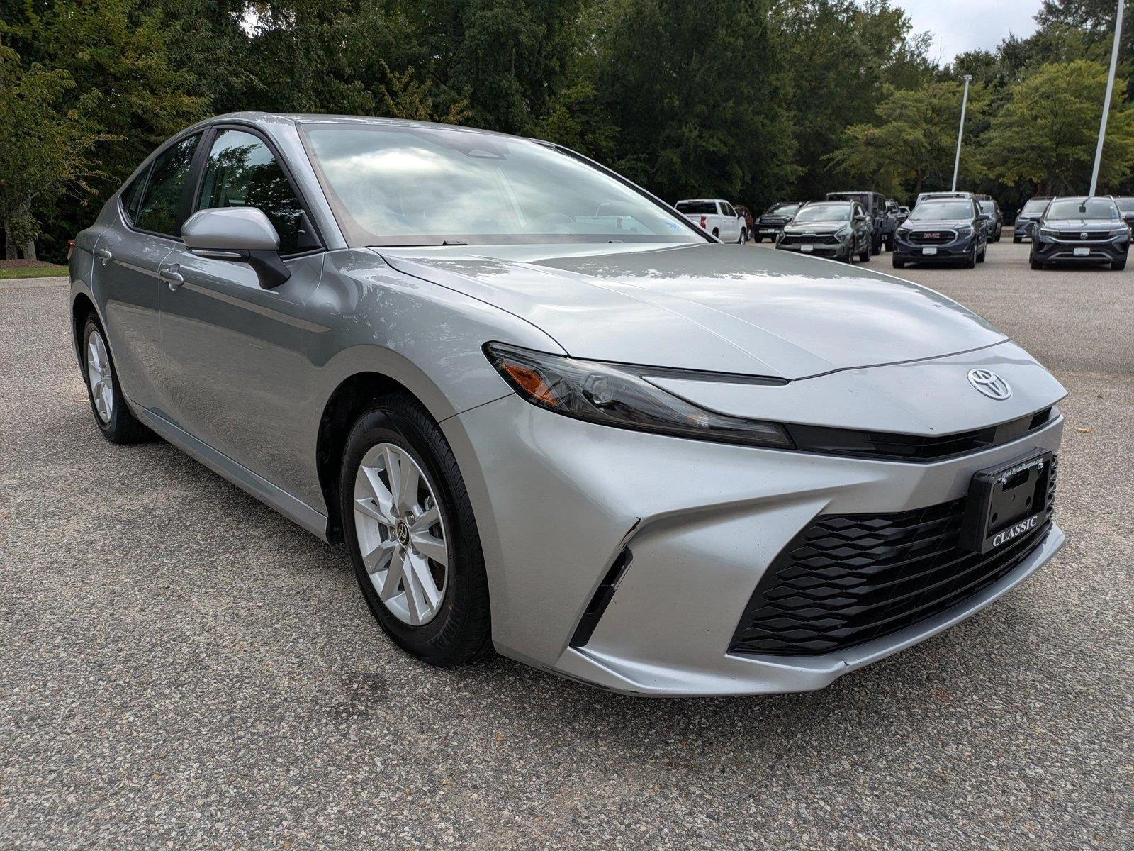 Certified Used 2025  Toyota LE image 2