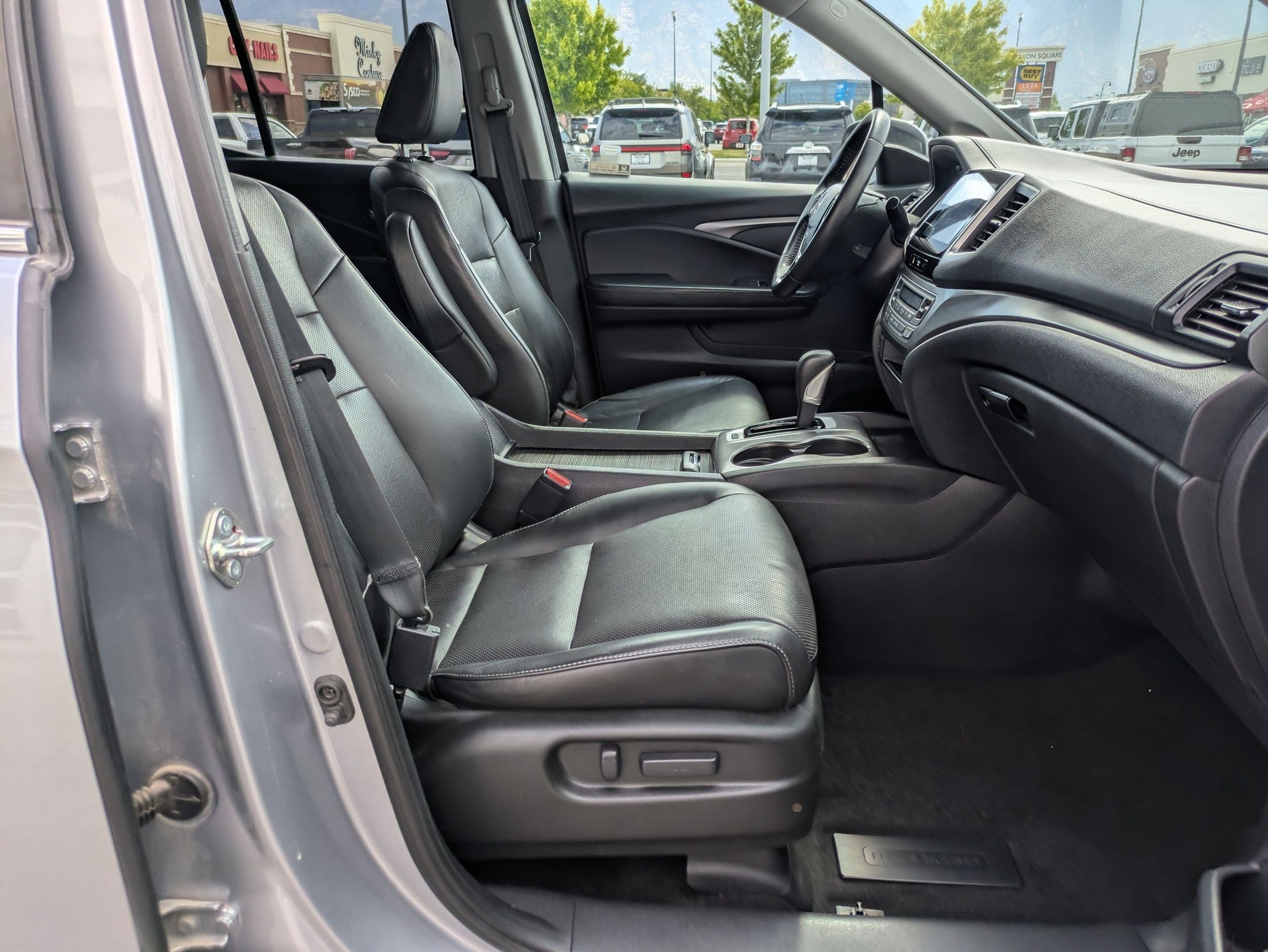 Certified Used 2019 Gray Honda RTL-T image 33