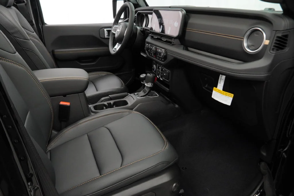 New 2027 Black Clear-Coat Paint Jeep Sahara image 36