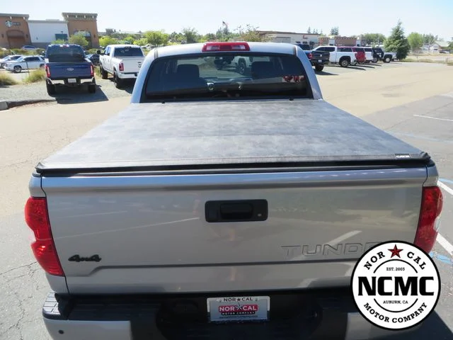 Used 2018 Silver Toyota SR5 image 15