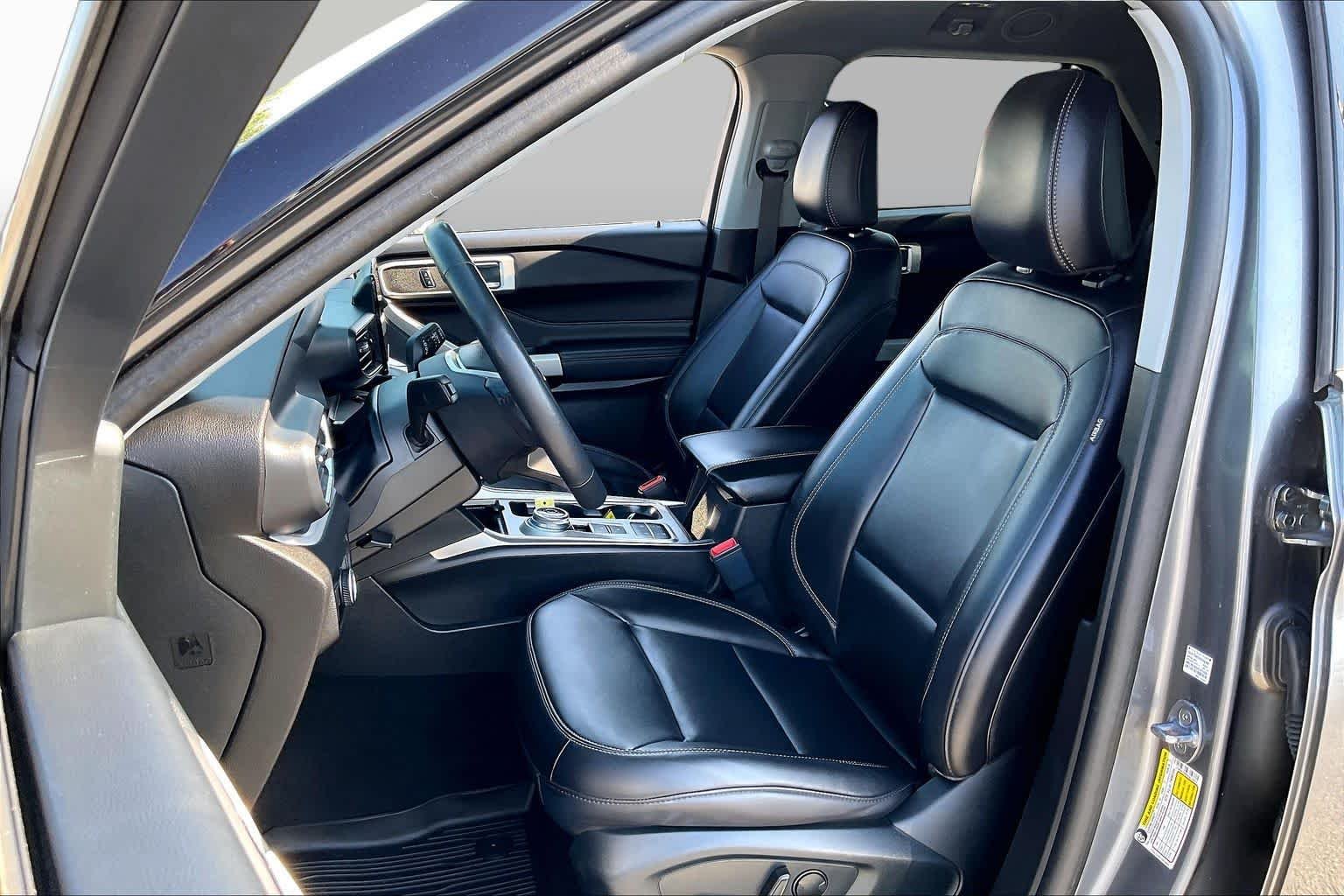 Used 2023 Carbonized Gray Metallic Ford XLT image 8