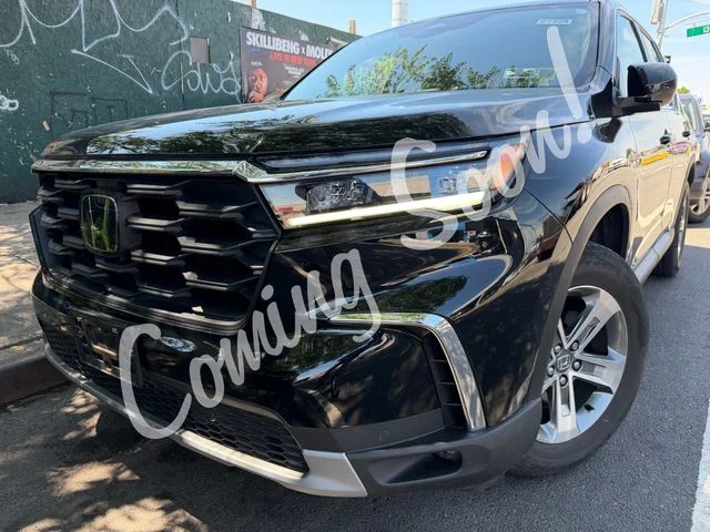 2023 Honda Pilot EX-L 8-Occupant AWD's photo