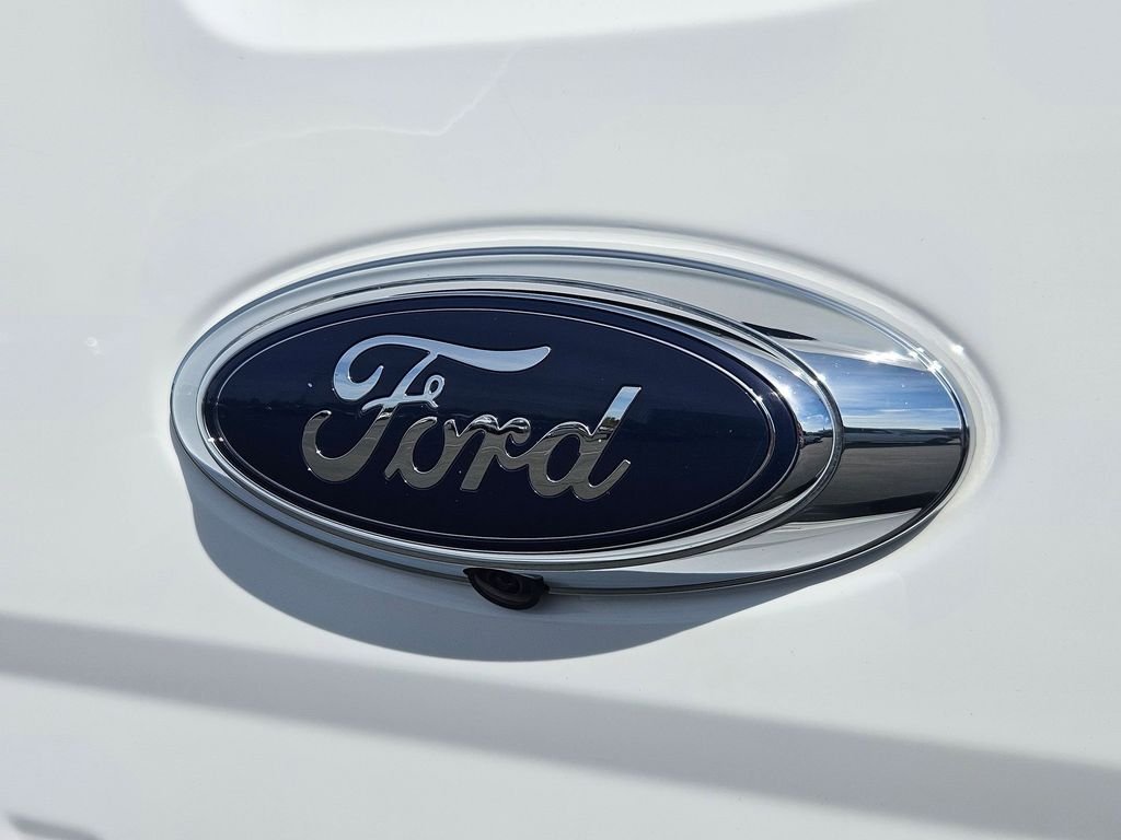 Used 2022 Oxford White Ford XLT image 26