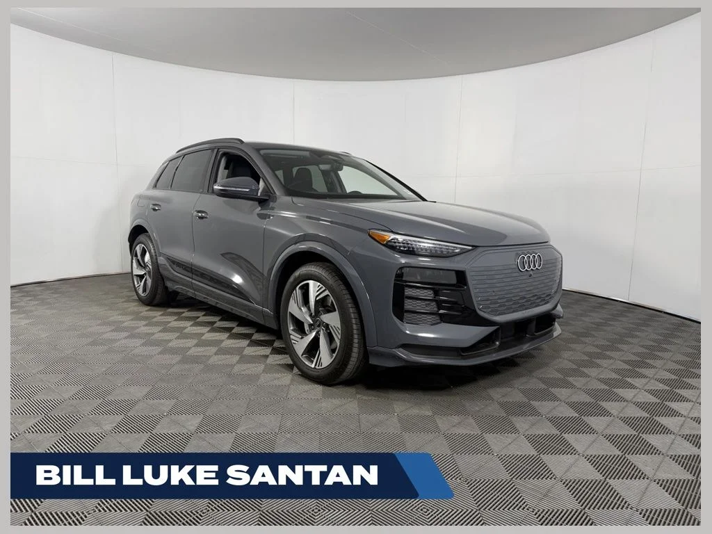2025 Audi Q6 e-tron Prestige quattro's photo