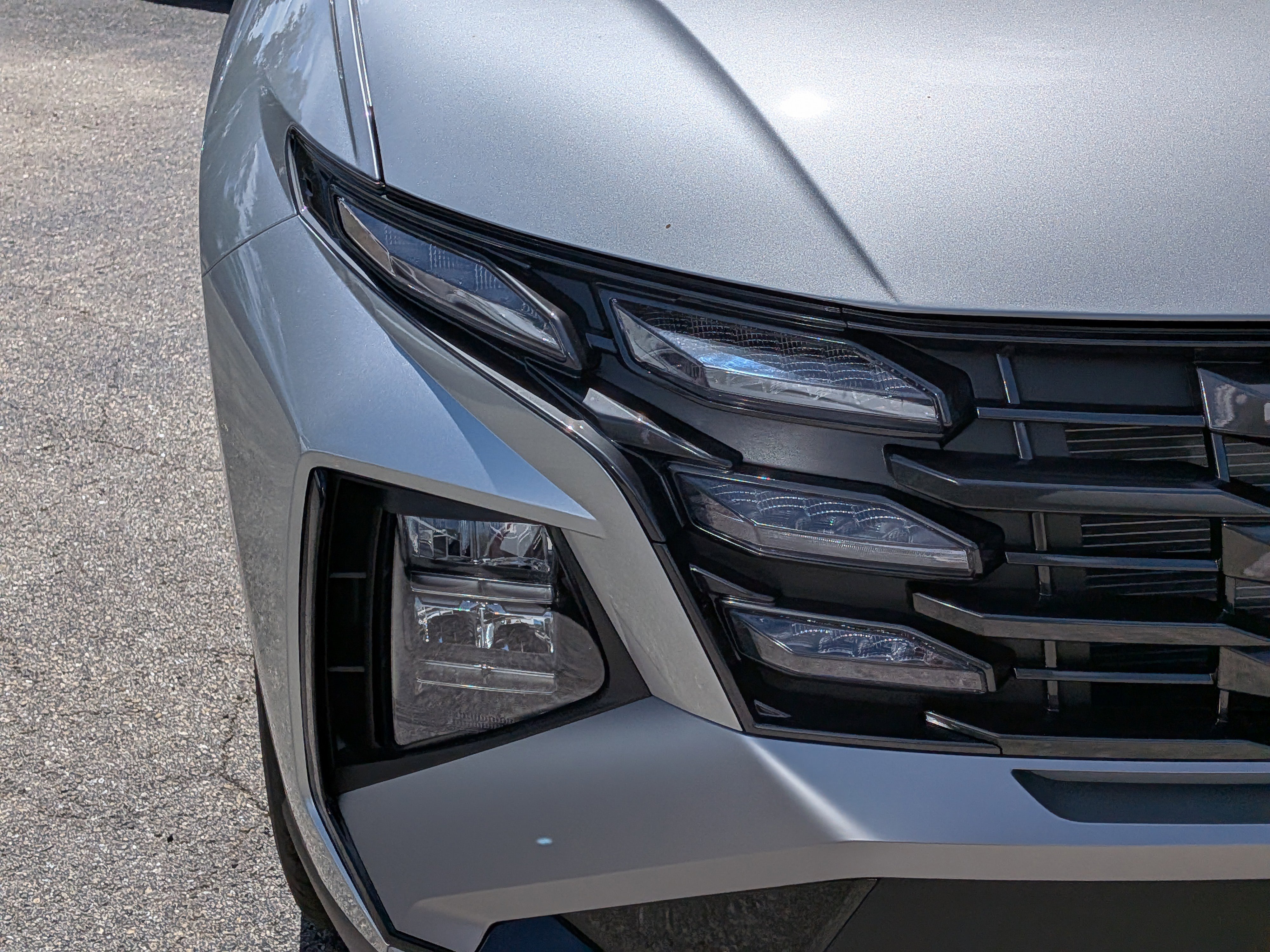 New 2026 Shimmering Silver Hyundai SEL Plus FWD image 41
