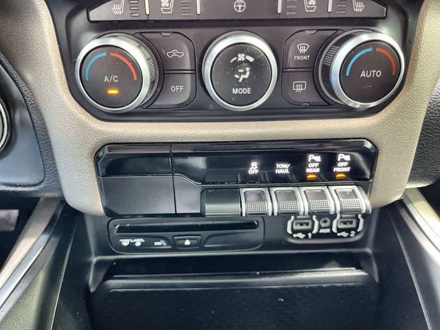 Used 2019 Black Ram Laramie image 17
