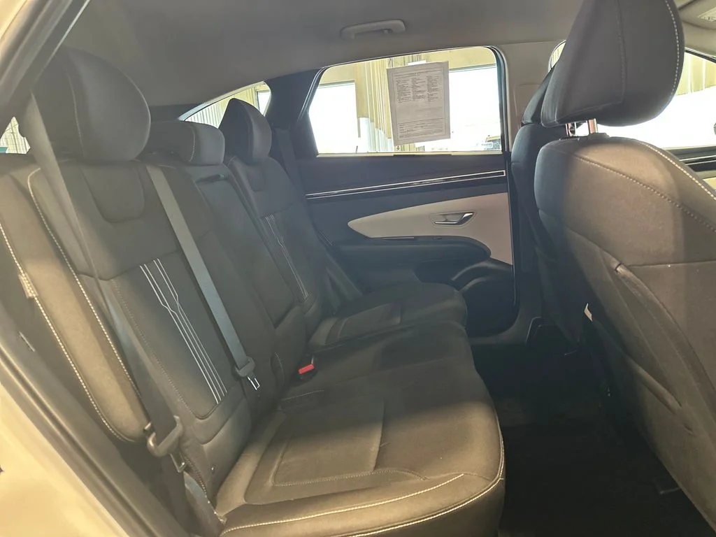 Used 2024 White Hyundai SEL image 37