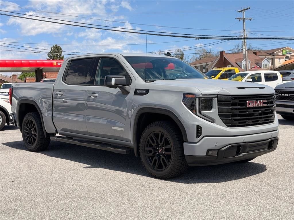 Used 2024 Gray GMC Elevation image 16