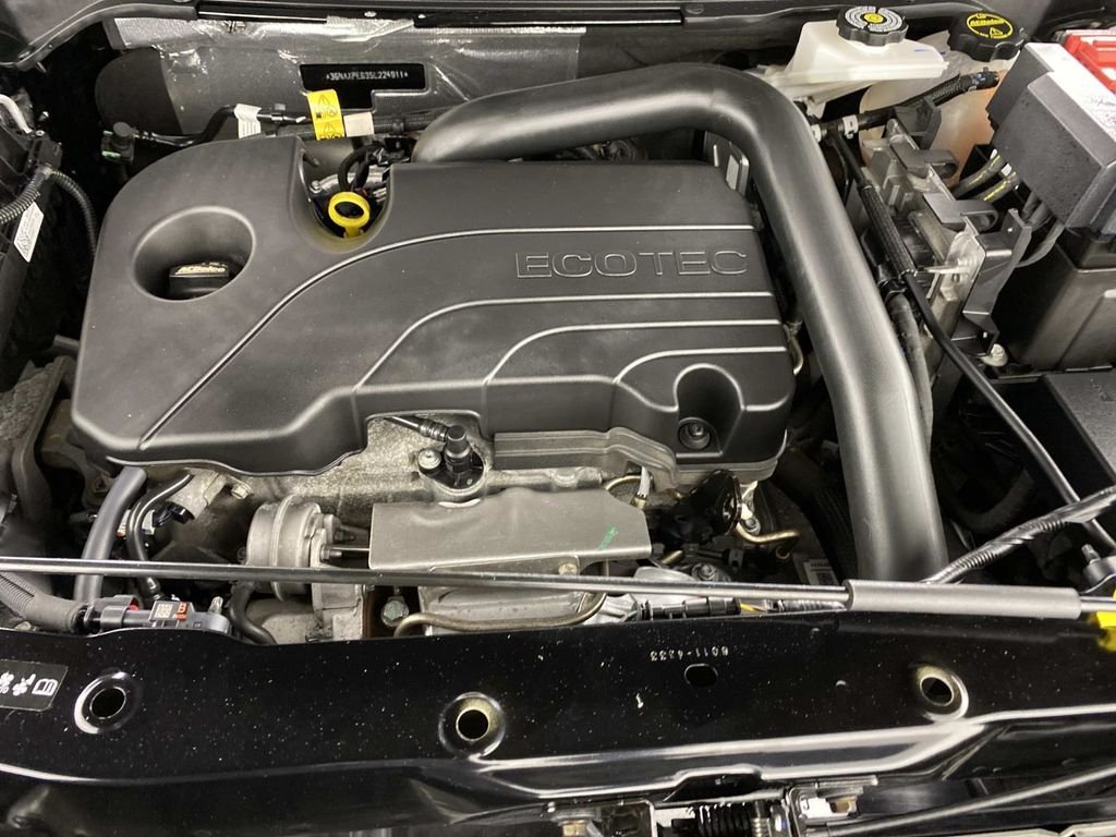 Used 2025 Black Chevrolet LT image 31