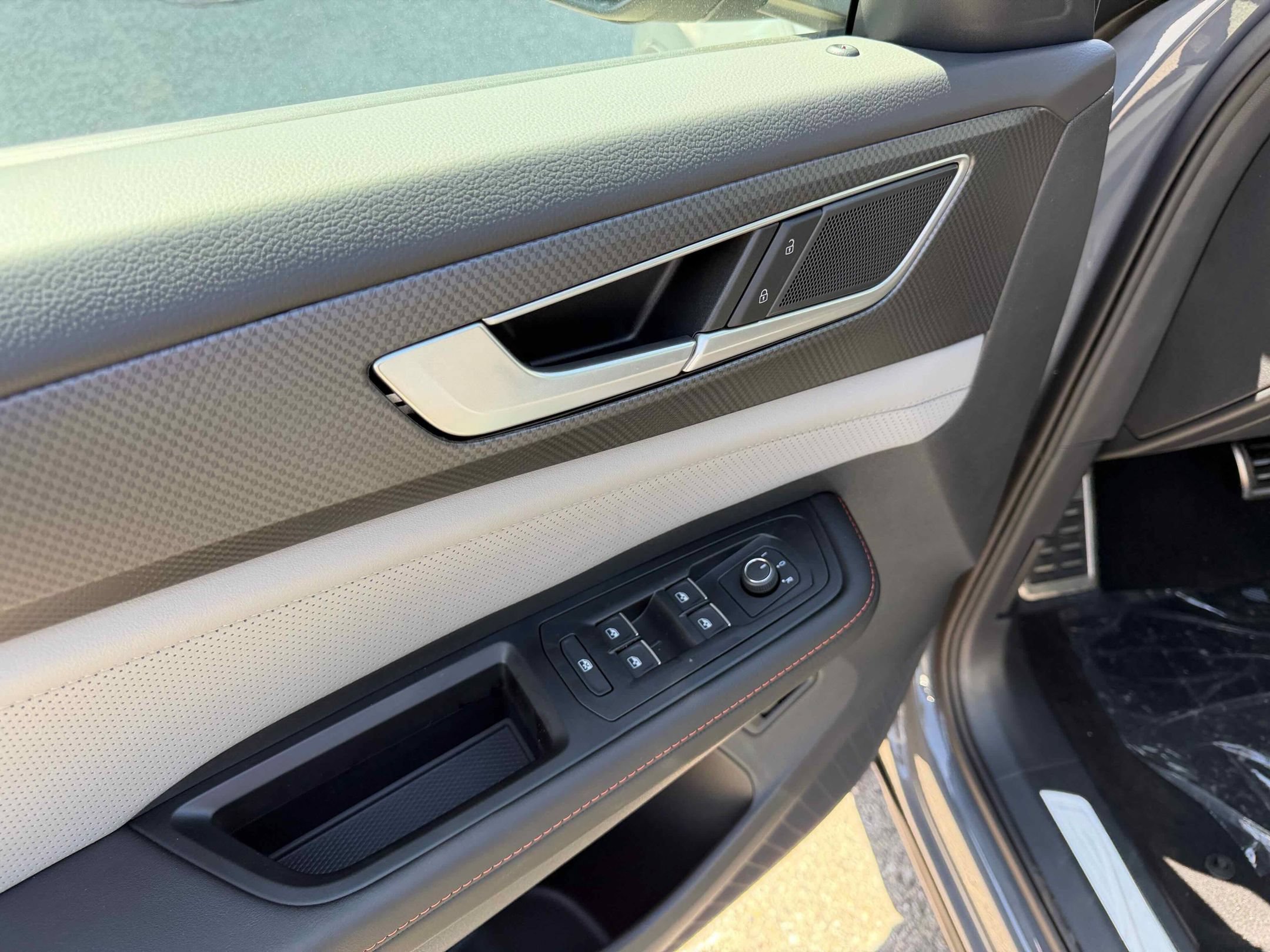 New 2026 Gray Volkswagen 2.0T Peak Edition image 17