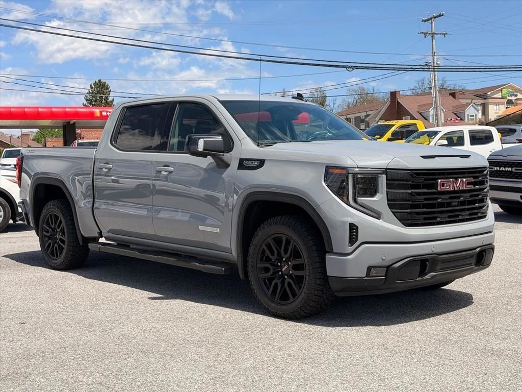 Used 2024 Gray GMC Elevation image 16