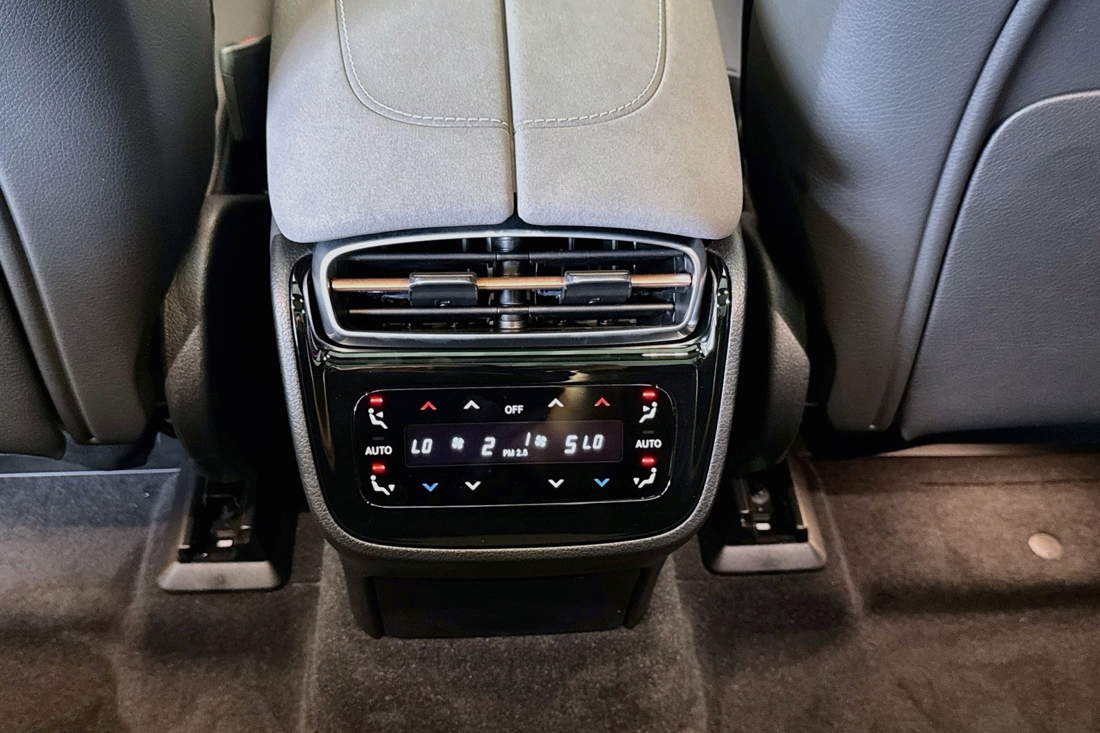 New 2026 MANUFAKTUR Alpine Grey Mercedes-Benz EQS 400 image 23