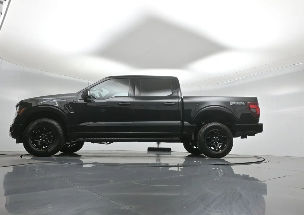 New 2026 Agate Black Metallic Ford XLT image 49