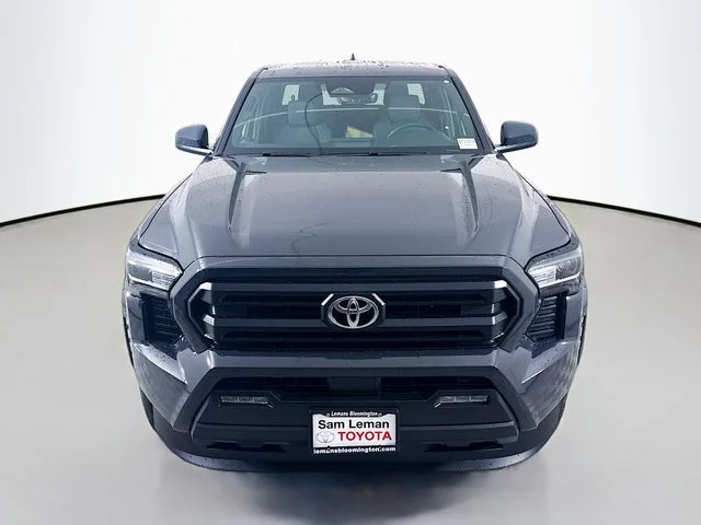 Used 2026  Toyota SR5 image 2