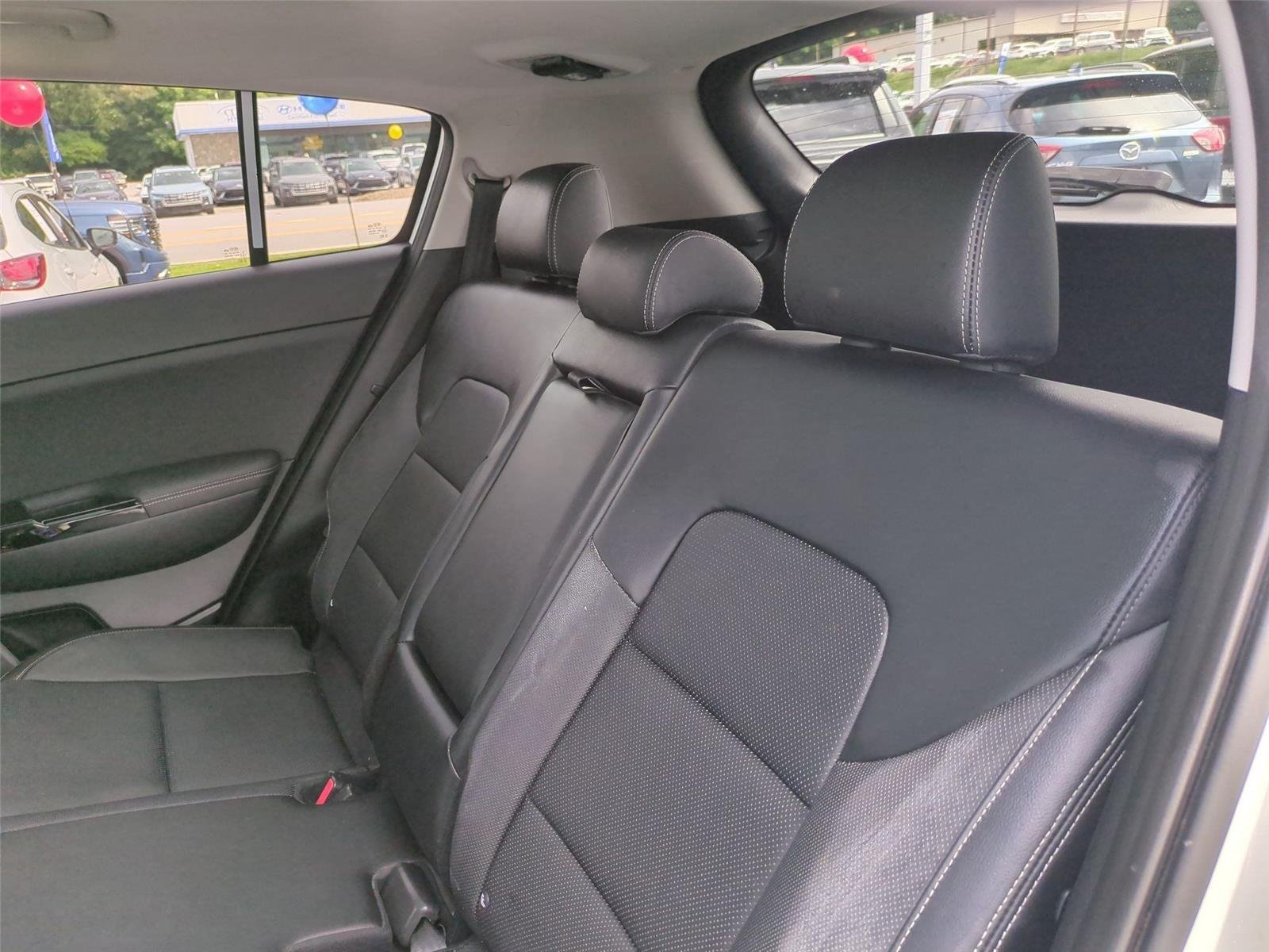 Used 2022 Snow White Pearl Kia EX image 34