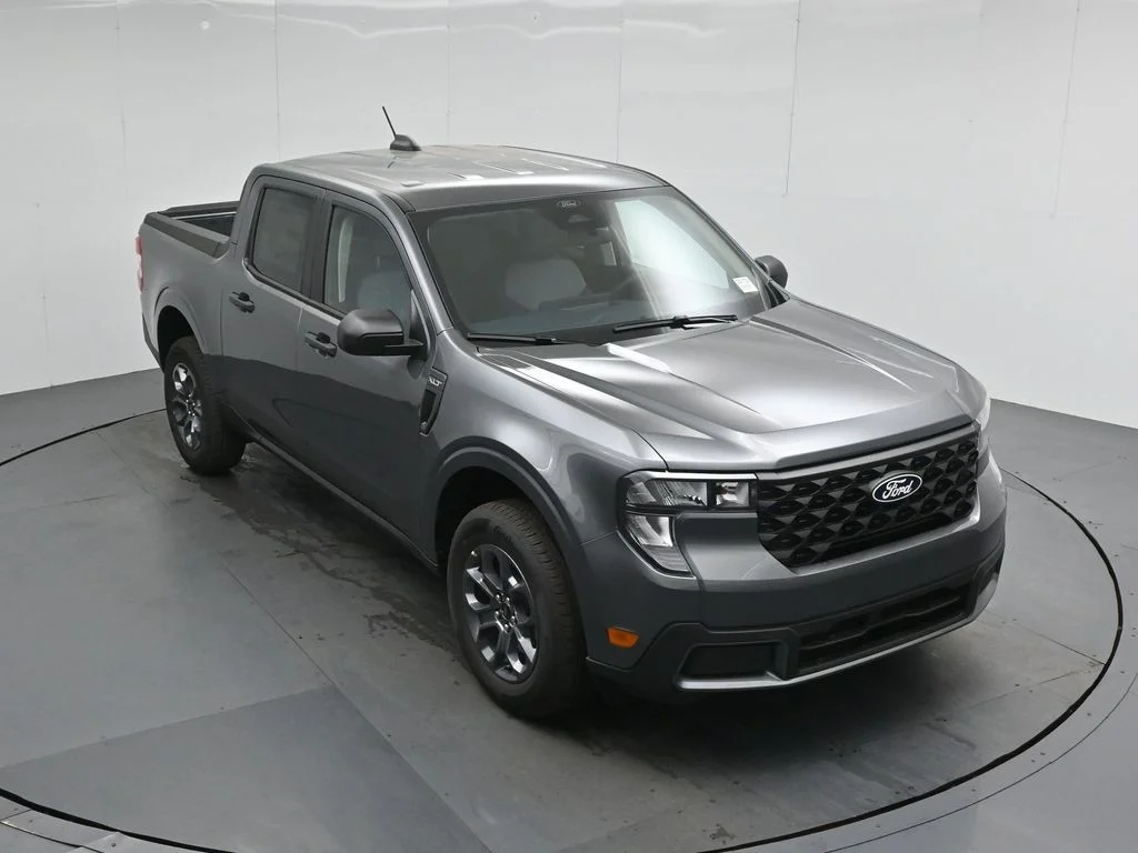 New 2026 Carbonized Gray Metallic Ford XLT image 34