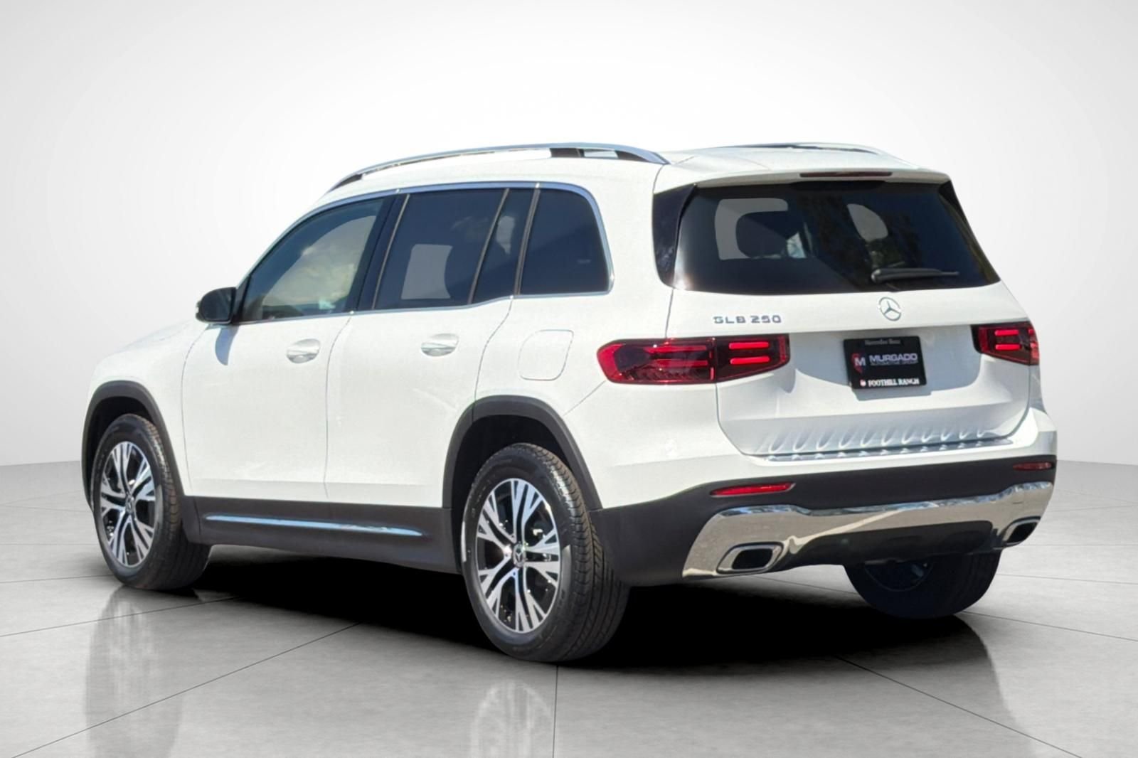 New 2026 Polar White Mercedes-Benz GLB 250 image 11