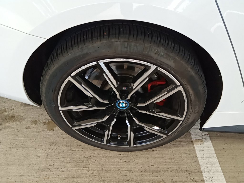 Used 2024 Alpine White BMW M50 image 14