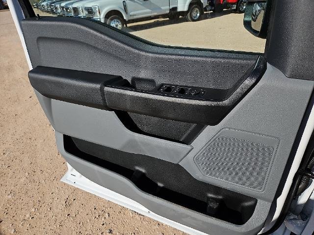 New 2027 Oxford White Ford F-350® XL image 45