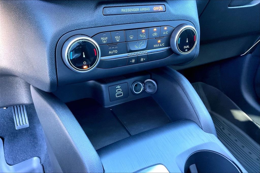 New 2026 Vapor Blue Metallic Ford Active image 18