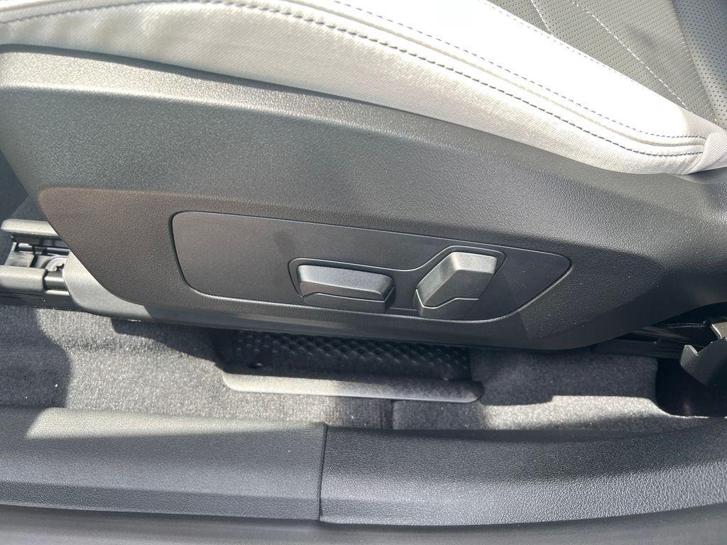 New 2026 Storm Bay Metallic BMW xDrive28i image 6