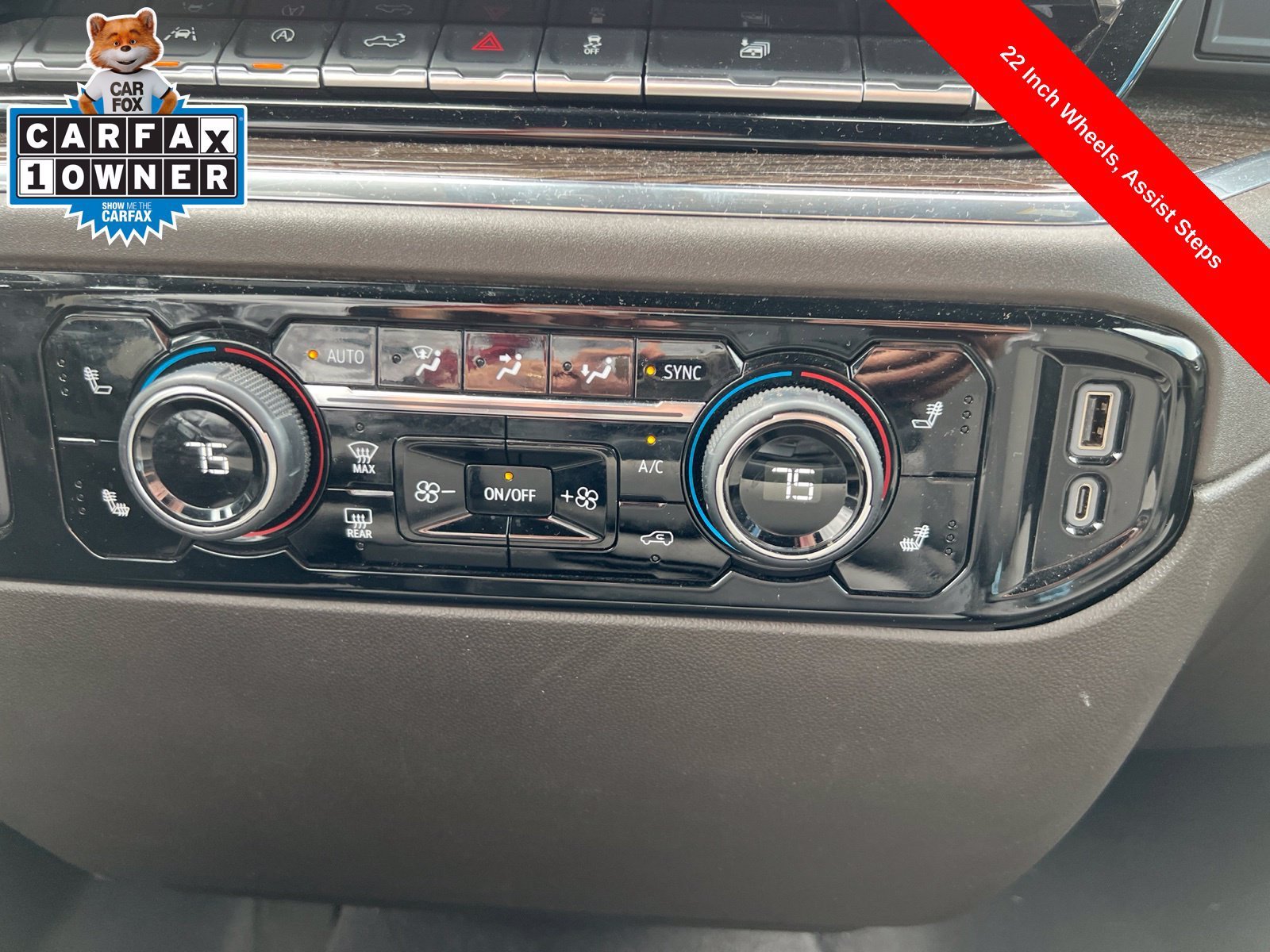 Used 2025 Cypress Gray Chevrolet LT image 18