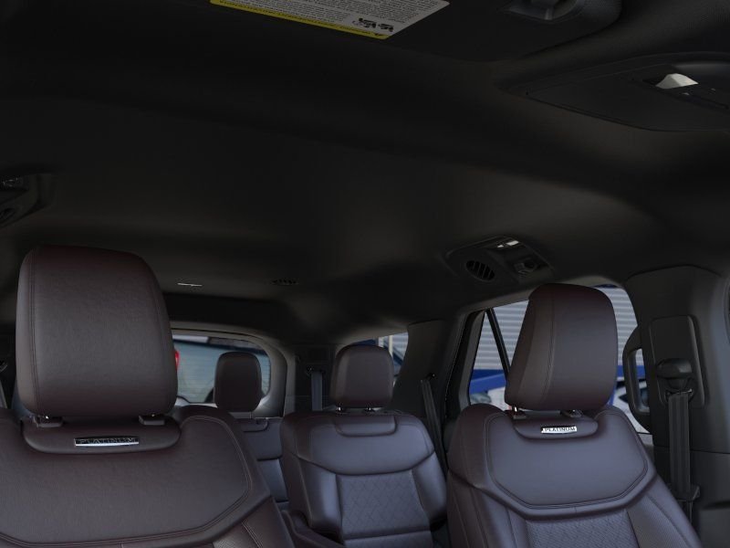 New 2026 Star White Metallic Tri-Coat Ford Platinum™ image 45
