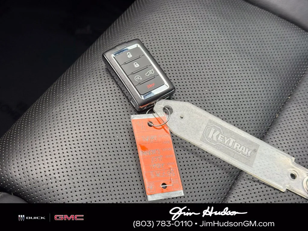 Used 2021 Gray Jeep Overland 4x4 image 40
