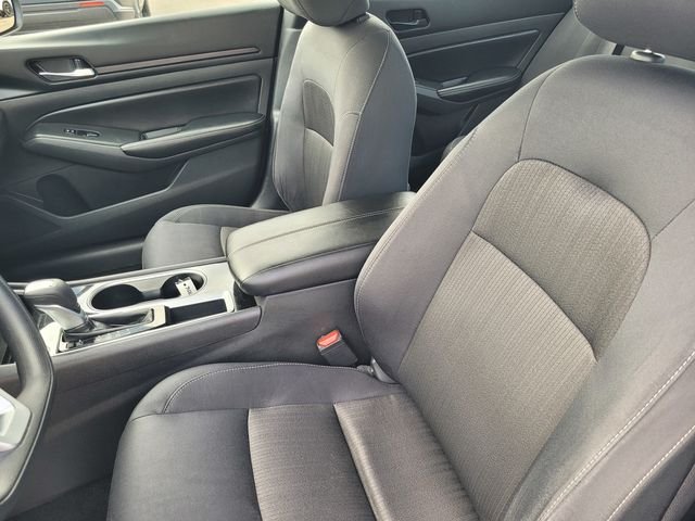 Used 2024 Silver Nissan 2.5 SV image 13