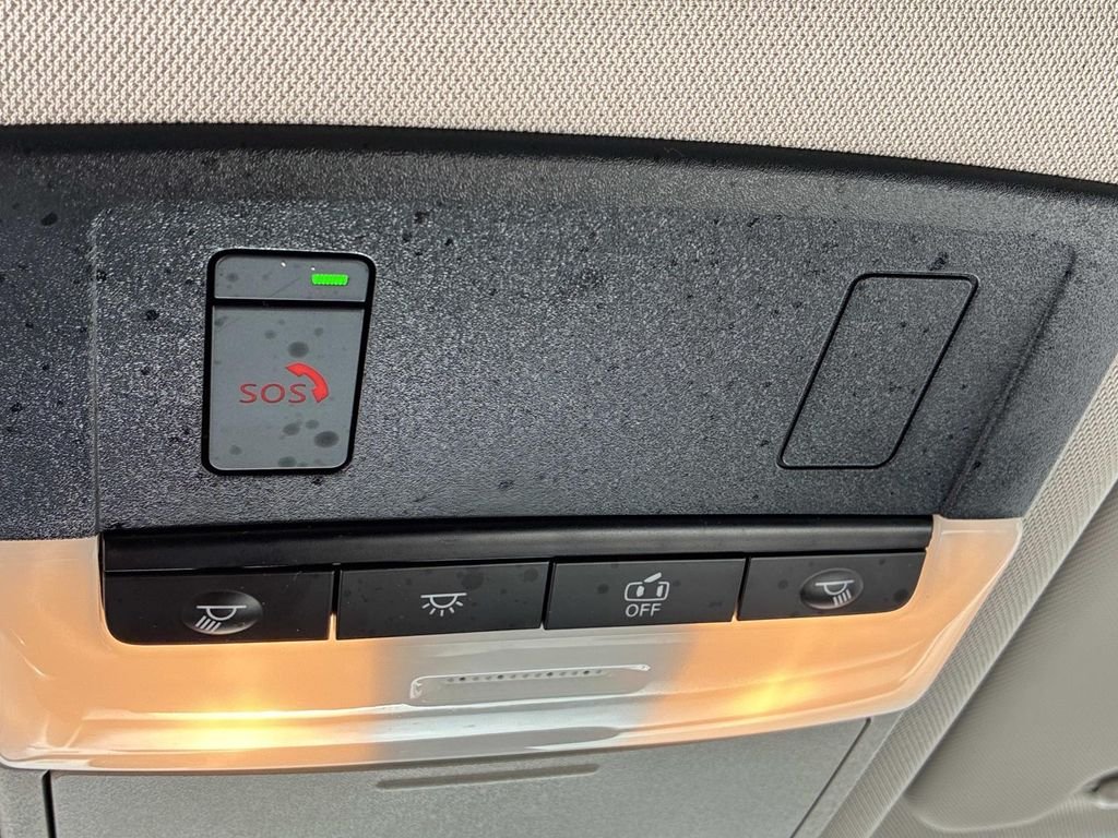 Used 2023 White Nissan SV image 33
