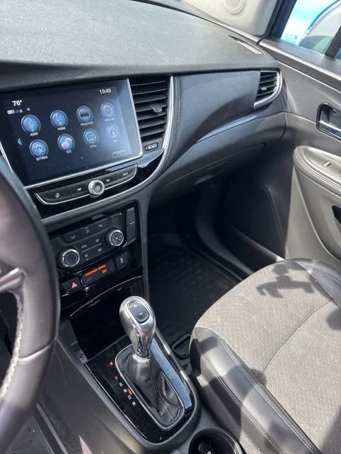 Used 2020 Includes (MDP) Anthracite lower exterior accent color, Paint code W598F. Buick Preferred image 4
